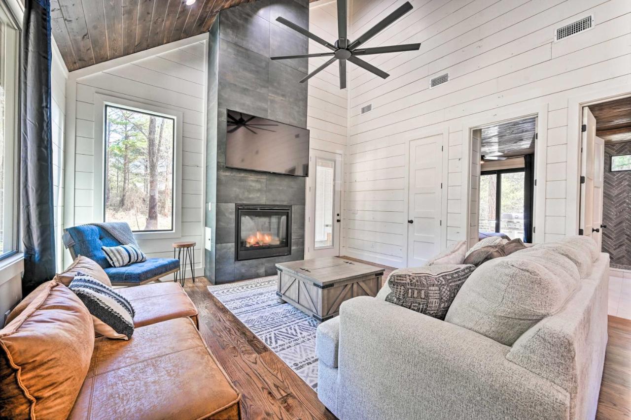 Villa Stunning Broken Bow Gem with Hot Tub&Fire Pit Exterior foto